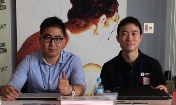 TeamBlind cofounders Sunguk Moon (left) and Kyum Kim....