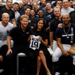 LONDON, ENGLAND - JUNE 29:  Prince Harry, Duke of Sussex and Meghan, Duchess of Sussex pose for a photo with the New York Yankees before their game against the  Boston Red Sox at London Stadium on June 29, 2019 in London, England. The game is in support of the Invictus Games Foundation. (Photo by Peter Nicholls - WPA Pool/Getty Images)