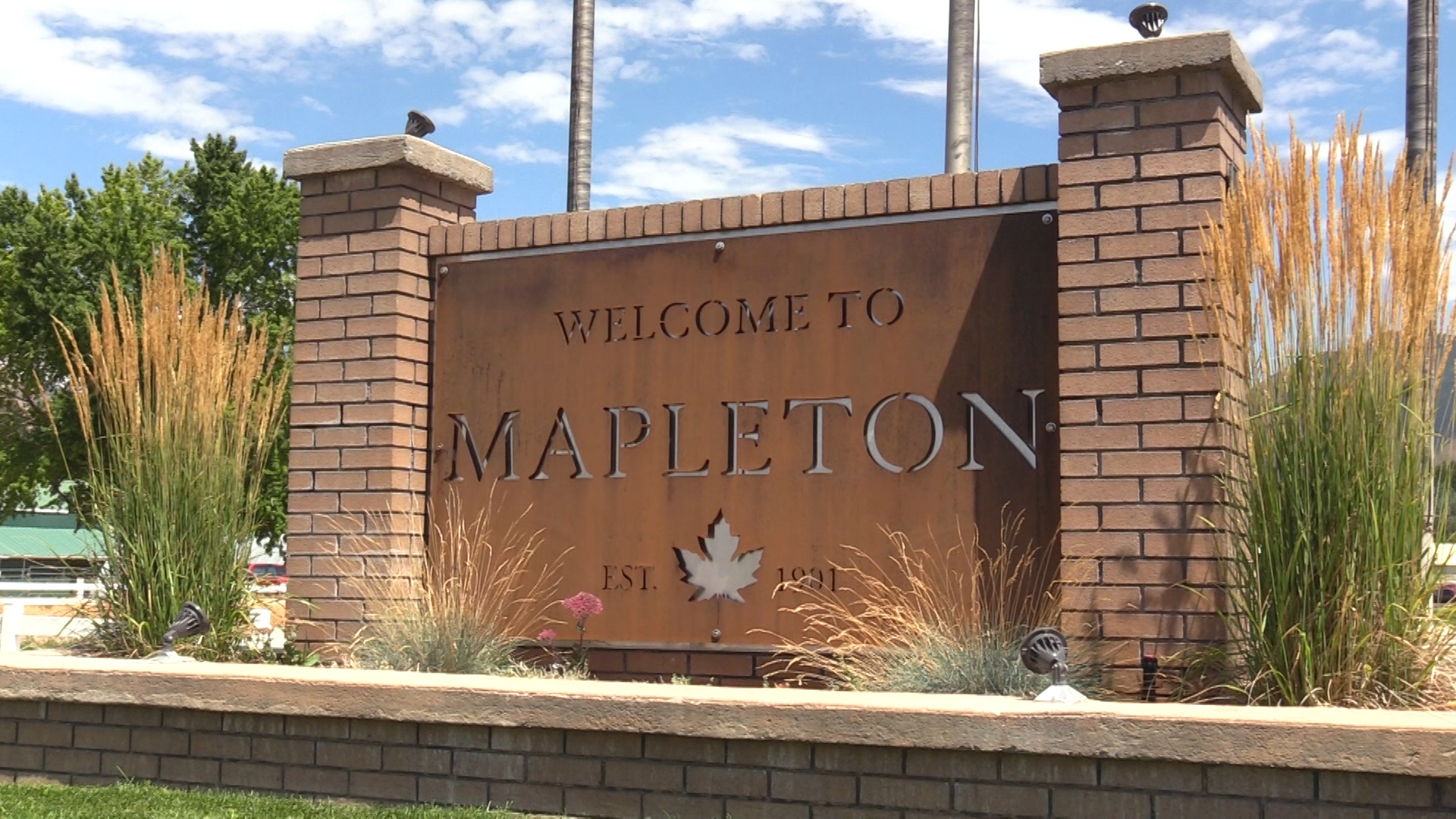 Some Mapleton Residents Express Concern About Conflict In Zoning Change