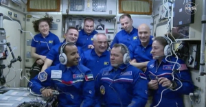Astronauts aboard the International Space Station (Photo: NASA)