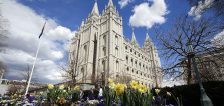 Flowers bloom near the Salt Lake Temple of The Church of Jesus Christ of Latter-day Saints in Salt Lake City on Friday, April 5, 2019. (Photo: Ravell Call, Deseret News)