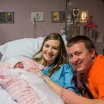 Tim and Jaelyn Allen with their baby girl Paetyn hours after she was born on December 17, 2017.
