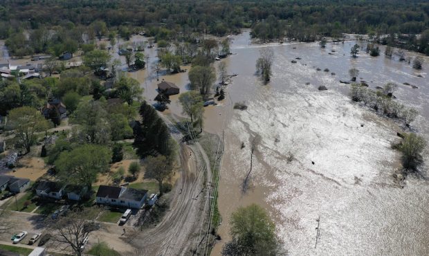 SANFORD, MICHIGAN - MAY 20: Aerial view of the Tittabawassee River after it breached a nearby dam o...