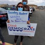 Demonstrators showed how they feel about just how much land should be set aside for Bears Ears National Monument (KSL TV)