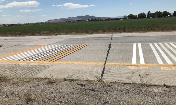 The Utah Department of Transportation's lane striping test zone on I-84, west of Tremonton. (Jed Bo...