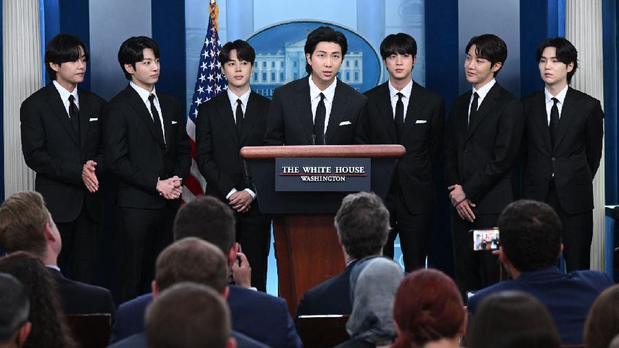 Korean band BTS appeared at the White House press briefing on May 31 and will meet with President J...