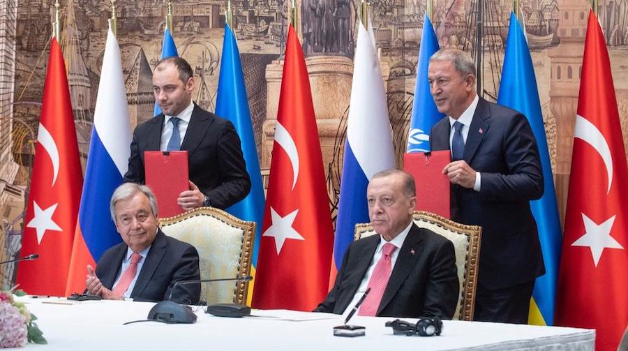 Secretary-General António Guterres (left) and President Recep Tayyip Erdoğan at the signing cerem...