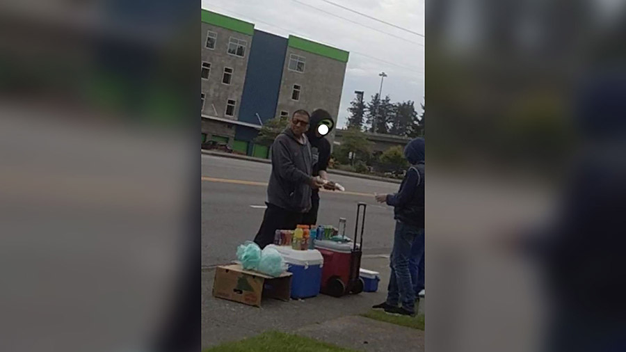 Everett Police in Washington state is hoping the public can help identify the man that stiffed an 1...