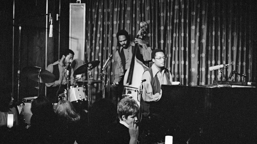 American jazz pianist Ramsey Lewis in concert at a Chicago club, USA, circa 1975. (Photo by Don Pau...