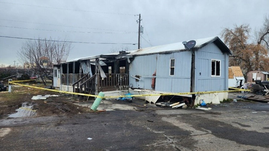 The mobile home that caught on fire at Leslie’s Mobile Home Park (Riverdale Police)...
