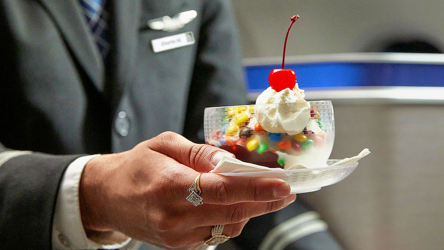Desserts are returning to premium cabins on United's international flights. (United Airlines via CN...