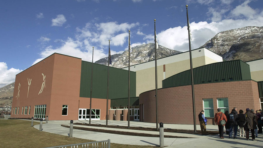 The Peaks Ice Arena in Provo, Utah Jan. 2001. (Deseret News/Ravell Call)...