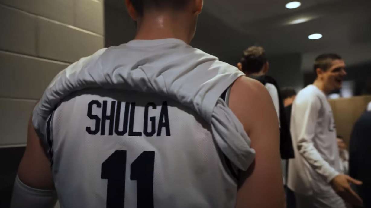 Max Shulga walks into the locker room before a game with Utah State men's basketball during the 202...