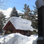 Snow sitting on the roof of a shed. (KSLTV/Stuart Johnson)