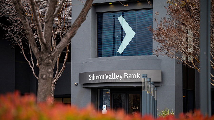 Silicon Valley Bank Headquarters As Shares Sink...