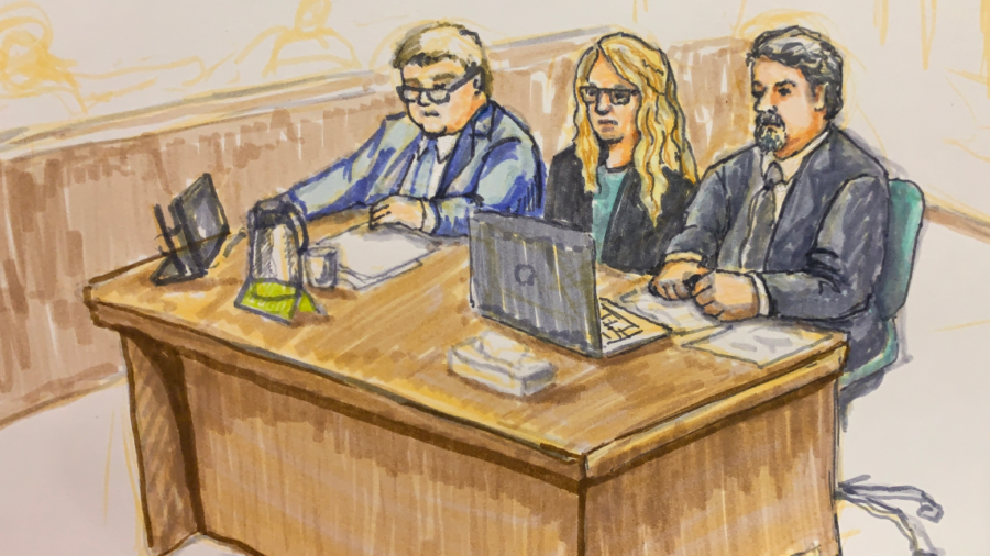 A courtroom sketch showing Lori Vallow Daybell sitting in between her attorneys during jury selecti...