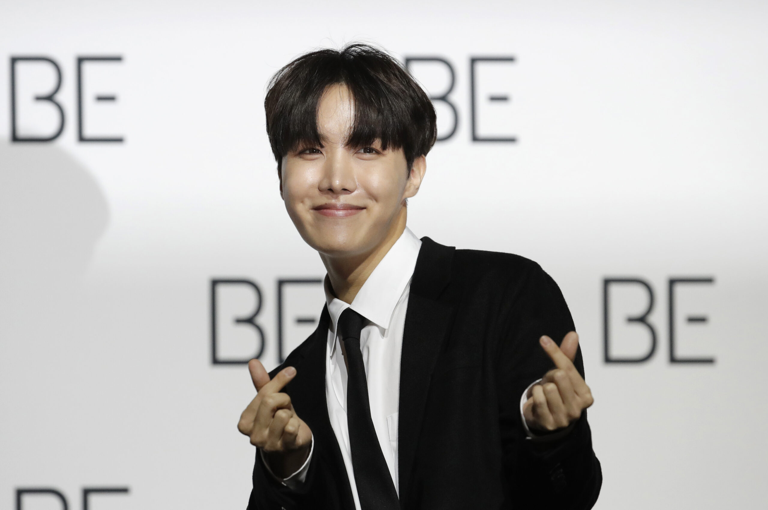 5 Best Casual Approved Styles by BTS J-Hope