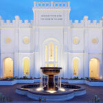 The front courtyard of St. George Utah Temple. (Intellectual Reserve)