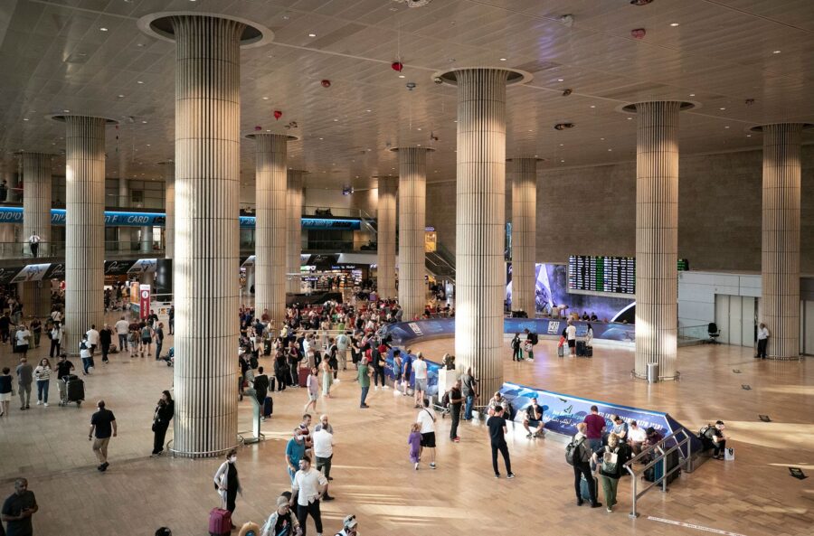 Some flights to and from Ben Gurion International Airport have been affected by the attacks.
Mandat...