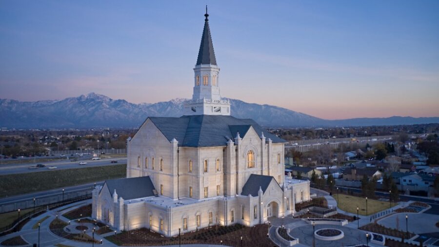 The exterior of the Taylorsville Utah Temple. (The Church of Jesus Christ of Latter-day Saints)...