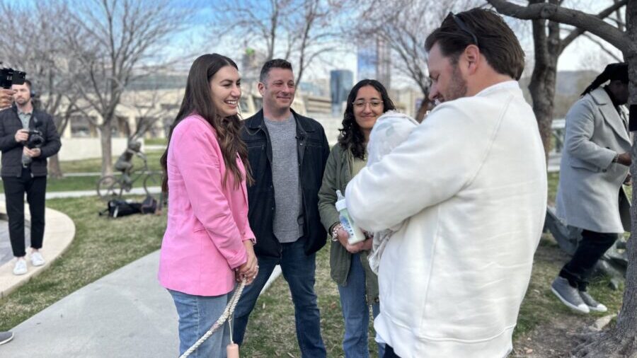 Ashley Stewart meets Gino and Melody Colucci, the husband and daughter of the woman, who donated he...