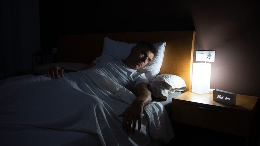 A person's emotional reaction when waking up at night can affect sleep quality, according to neurol...