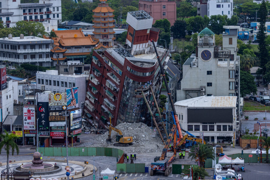 HUALIEN, TAIWAN - APRIL 05: A general view of a collapsed building following the earthquake on Apri...