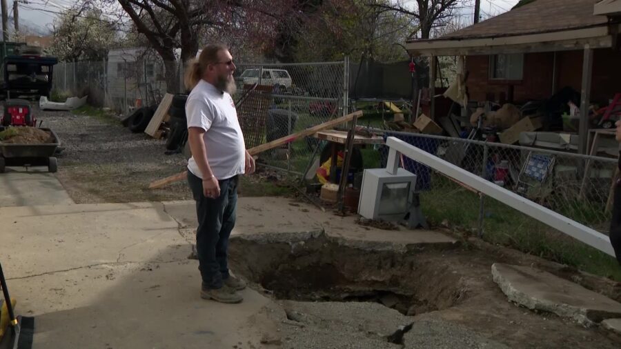 Un propietario de Spanish Fork descubrió un viejo pozo debajo de su entrada