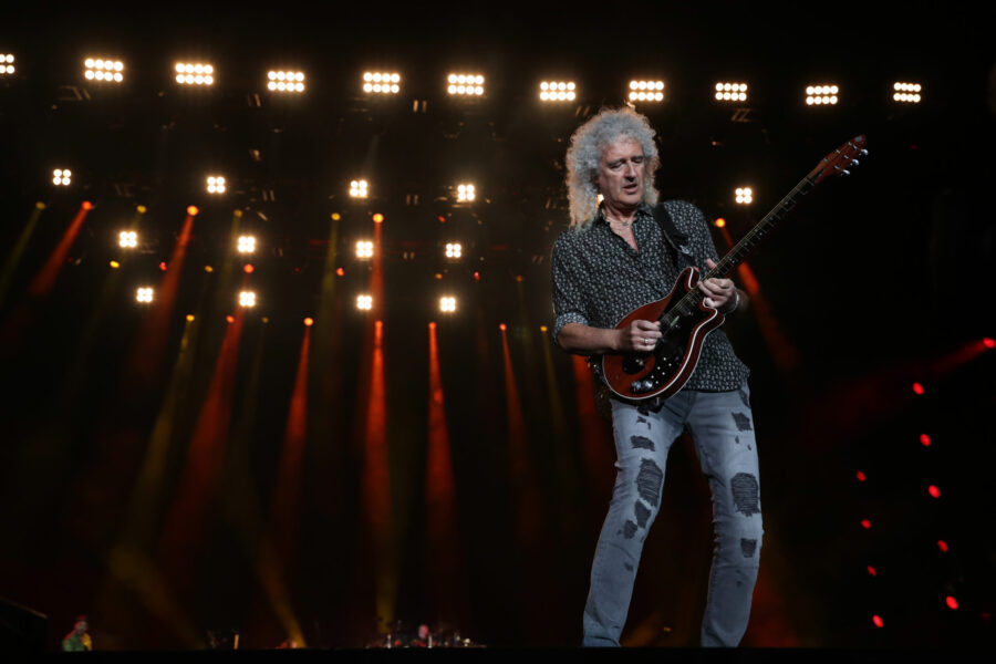 SYDNEY, AUSTRALIA - FEBRUARY 16: Brian May of Queen performs during Fire Fight Australia at ANZ Sta...