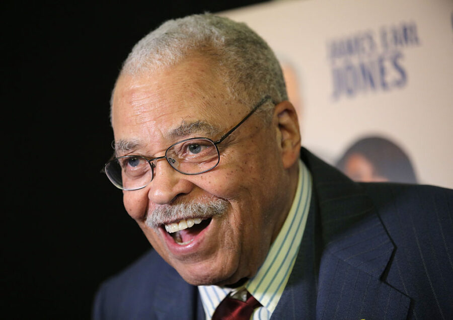 NEW YORK, NY - OCTOBER 14:  Actor James Earl Jones (R) speaks to the media at the "The Gin Game" Br...