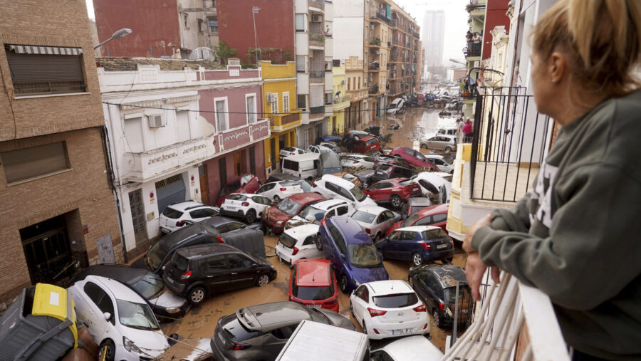 At least 95 killed and dozens missing in Spain's flash floods